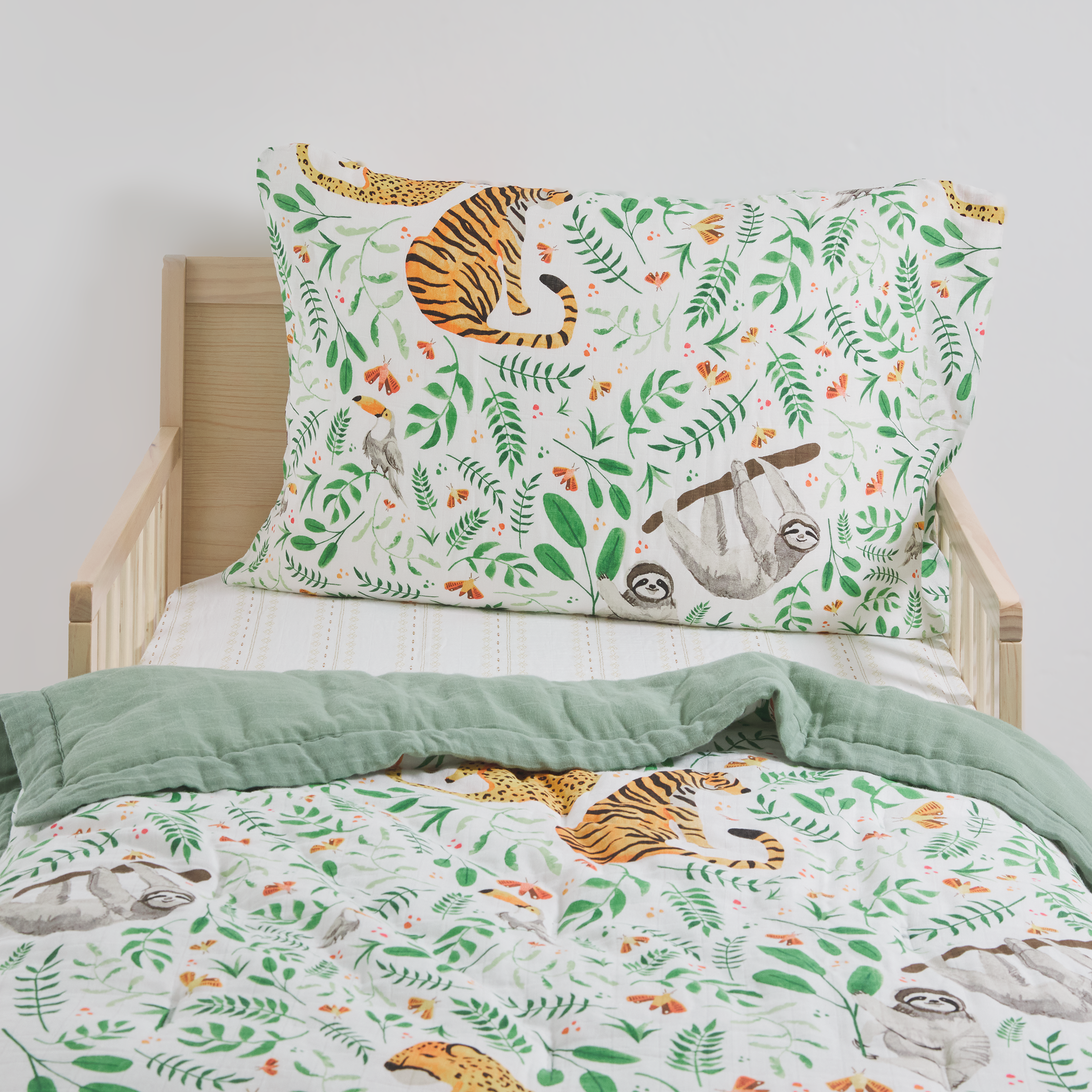 Jungle cot bed duvet cover deals