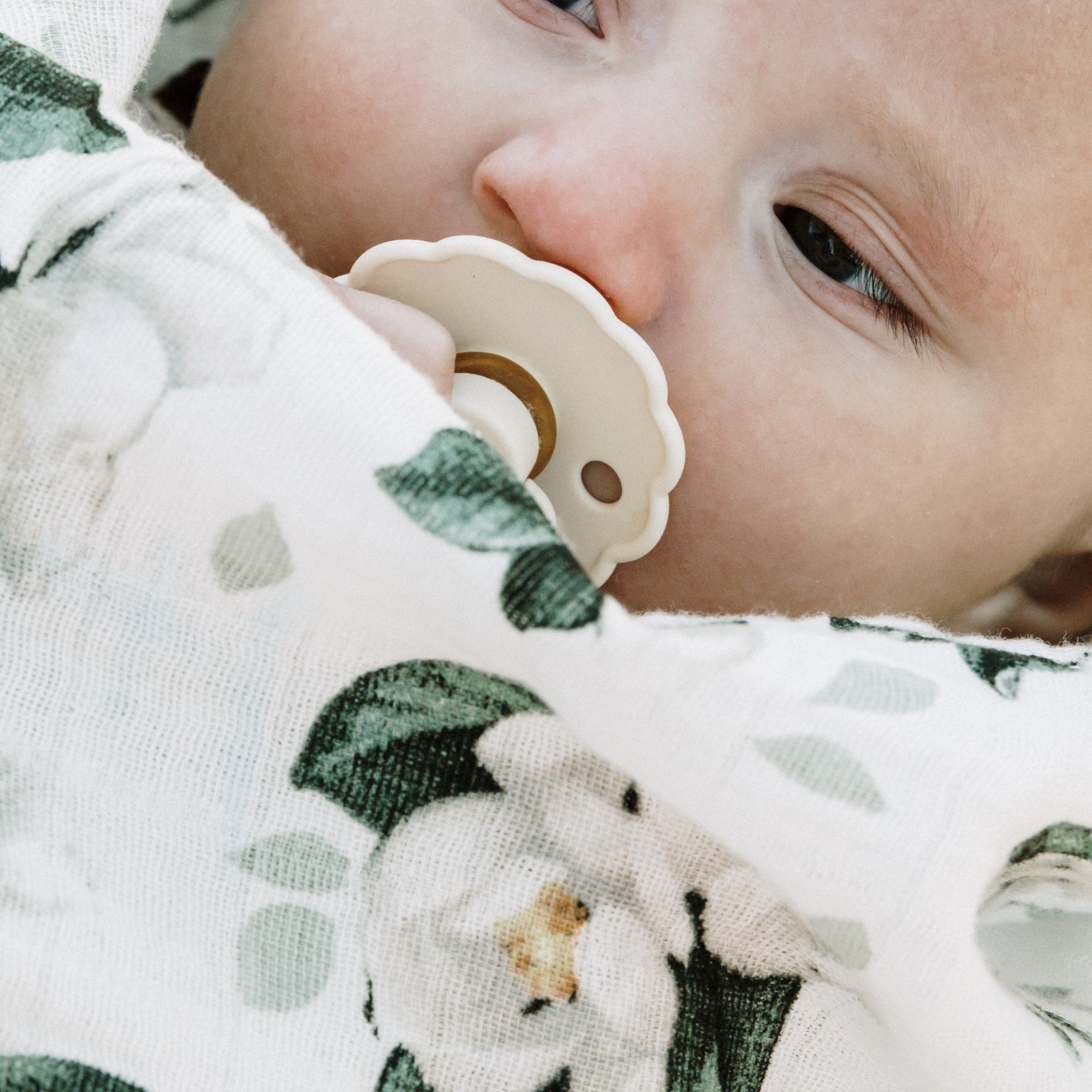 Organic Cotton Muslin Swaddle Blanket - Magnolia