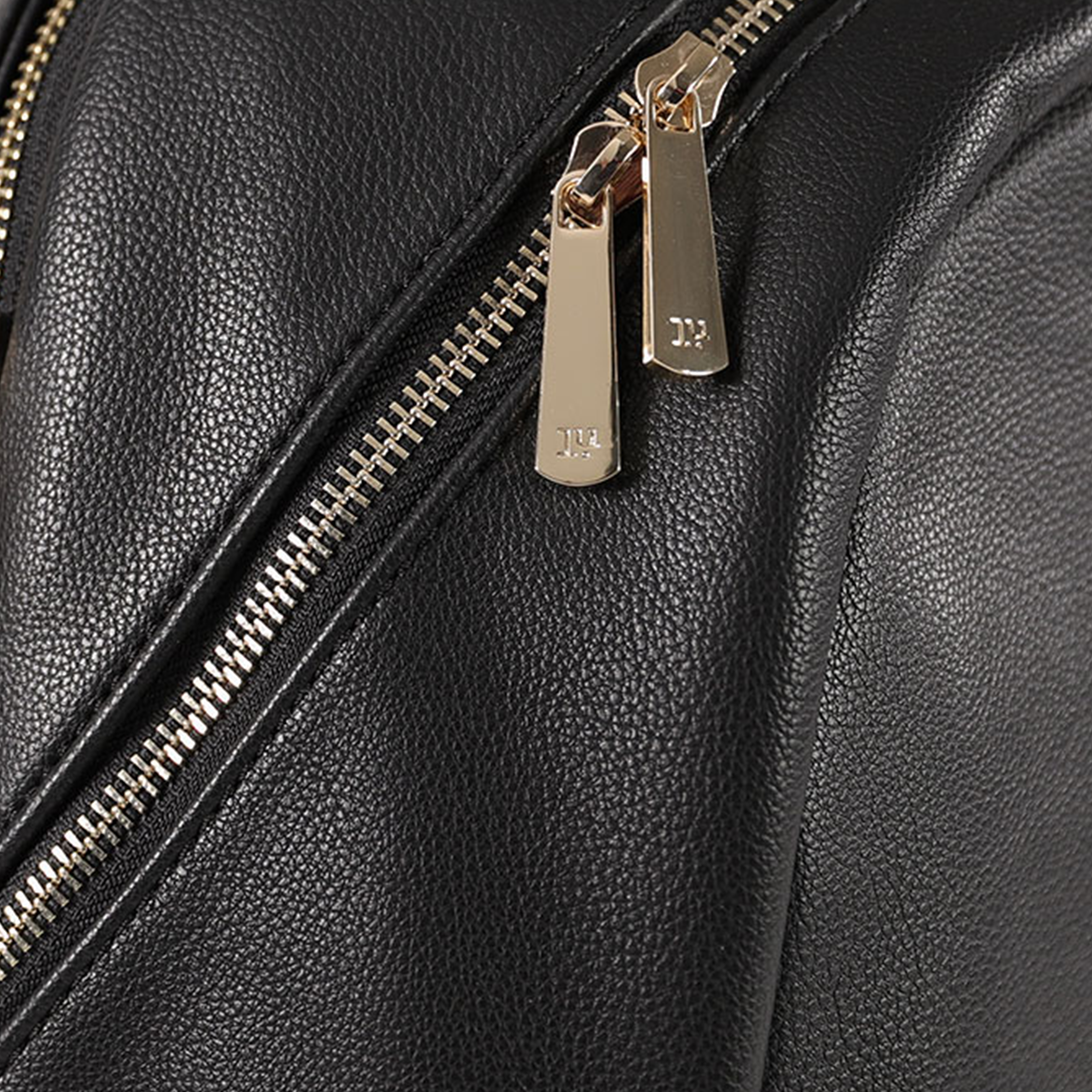 Black backpack with gold zippers outlet