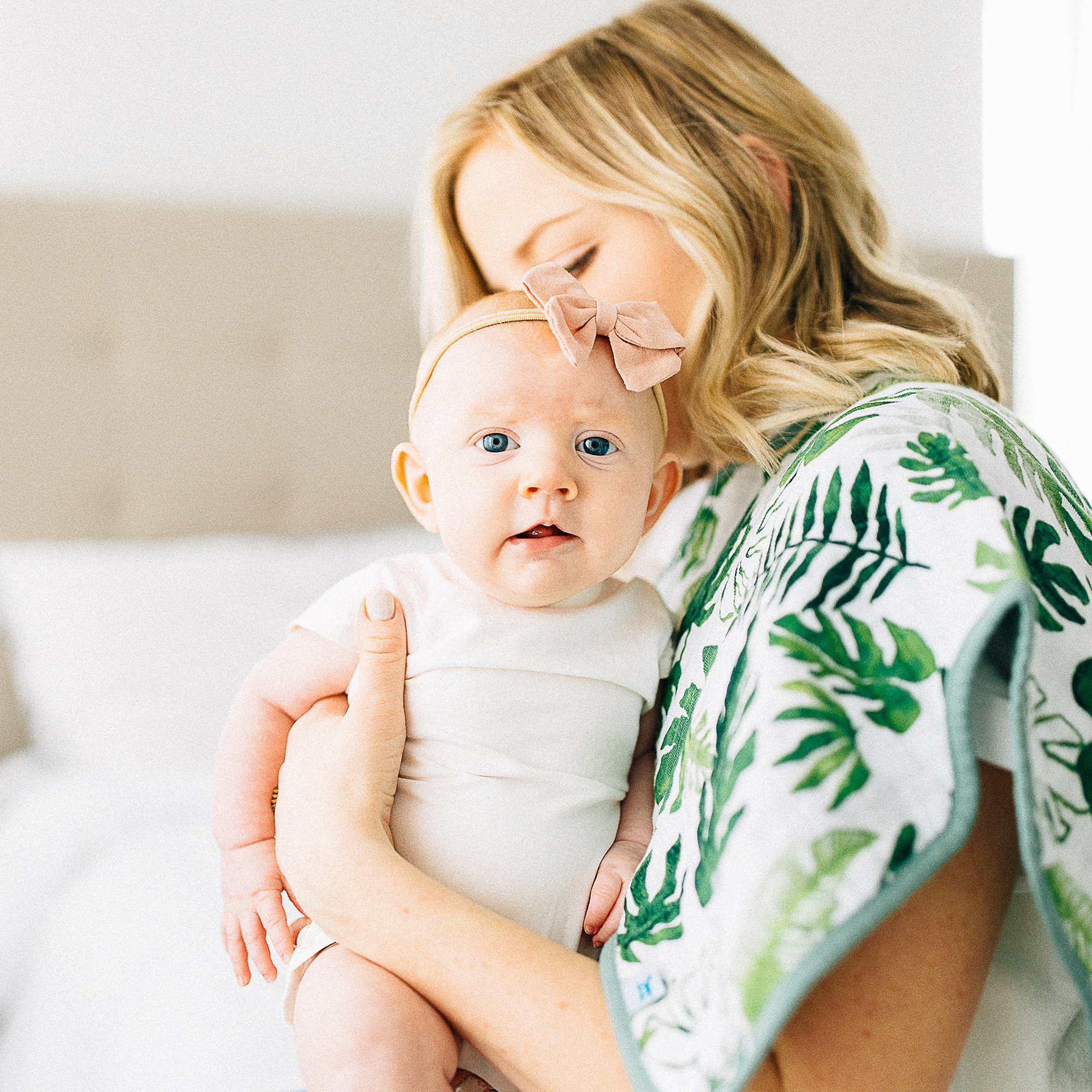 Cotton Muslin Burp Cloth - Tropical Leaf