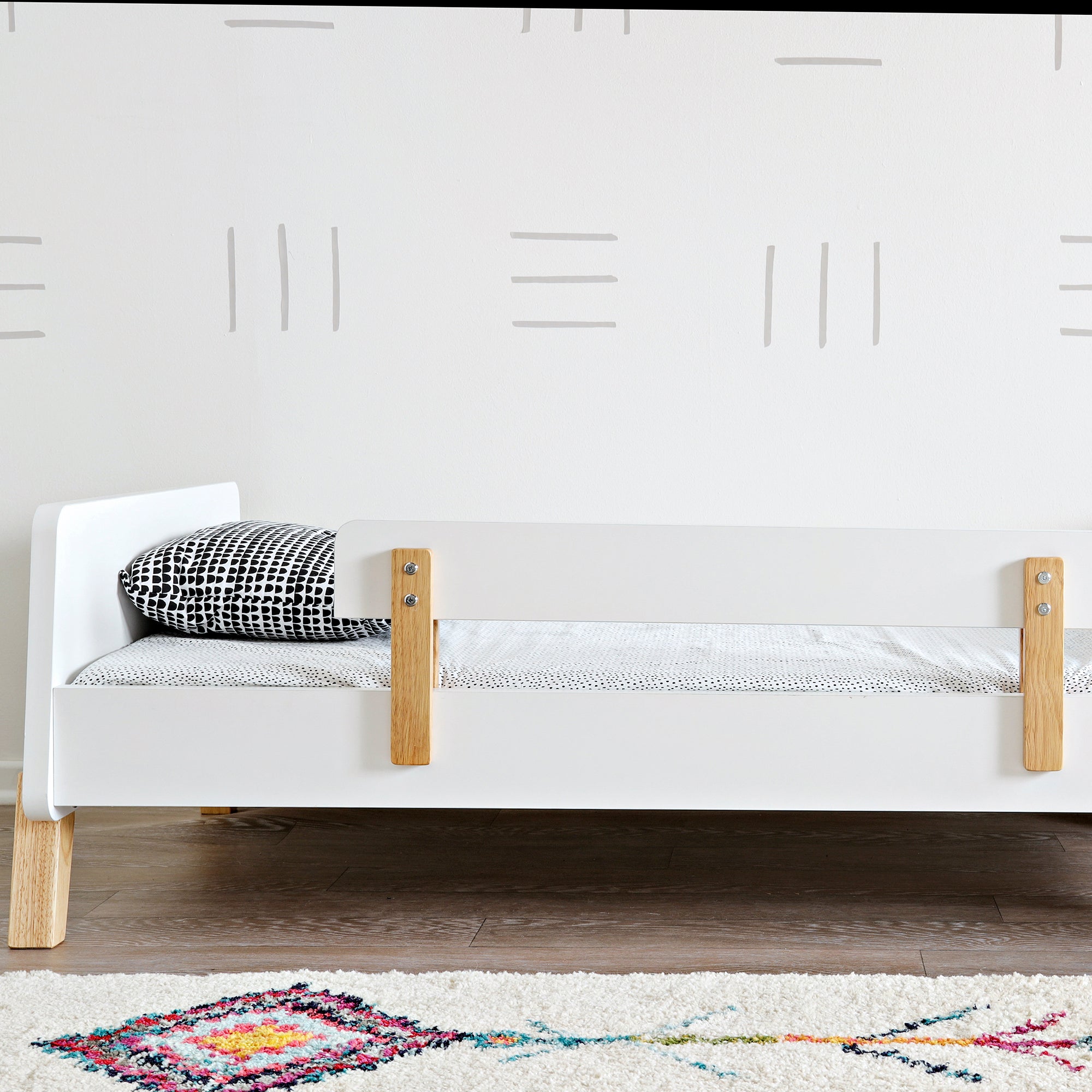 dadada Baby Muse Toddler Bed