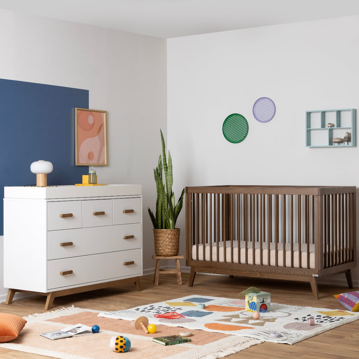 dadada Baby Soho 3-in-1 Convertible Crib