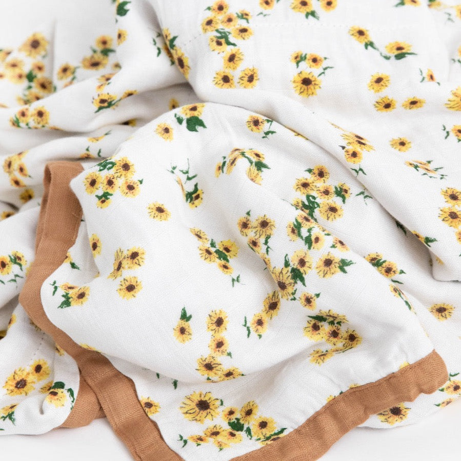 Original Deluxe Muslin Quilt - Ditsy Sunflower