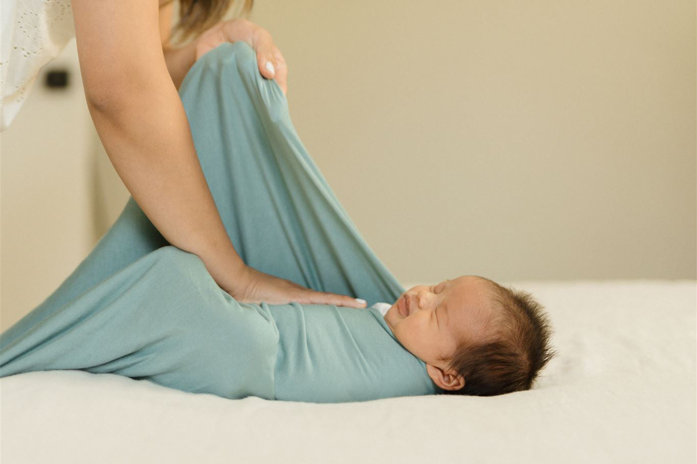 Stretch Knit Swaddles Little Unicorn USA