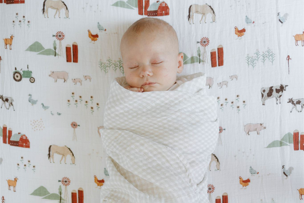 Cotton Muslin Swaddle Blanket - Dots | Little Unicorn USA