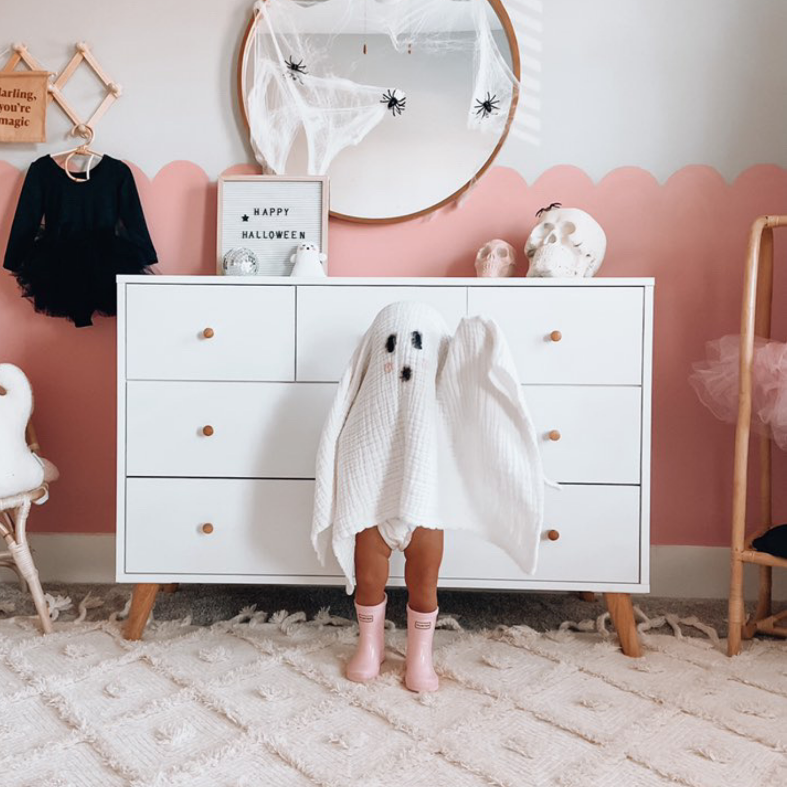 dadada Baby Austin 5-Drawer Nursery Dresser