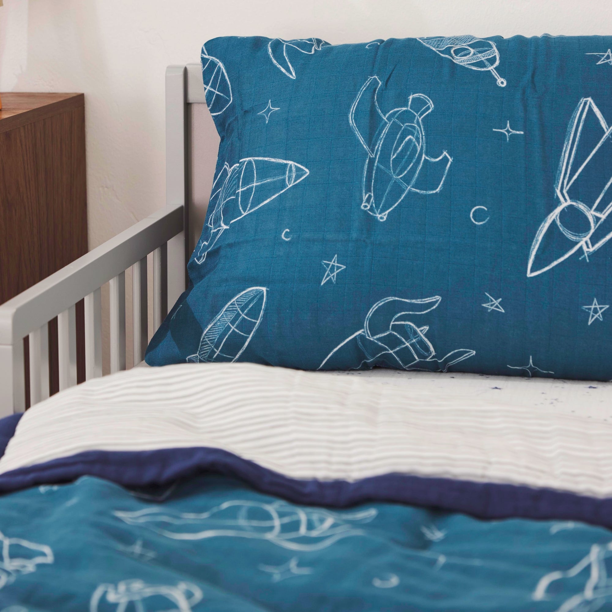 Cotton Muslin Toddler Bedding 3 Piece Set - Blast Off