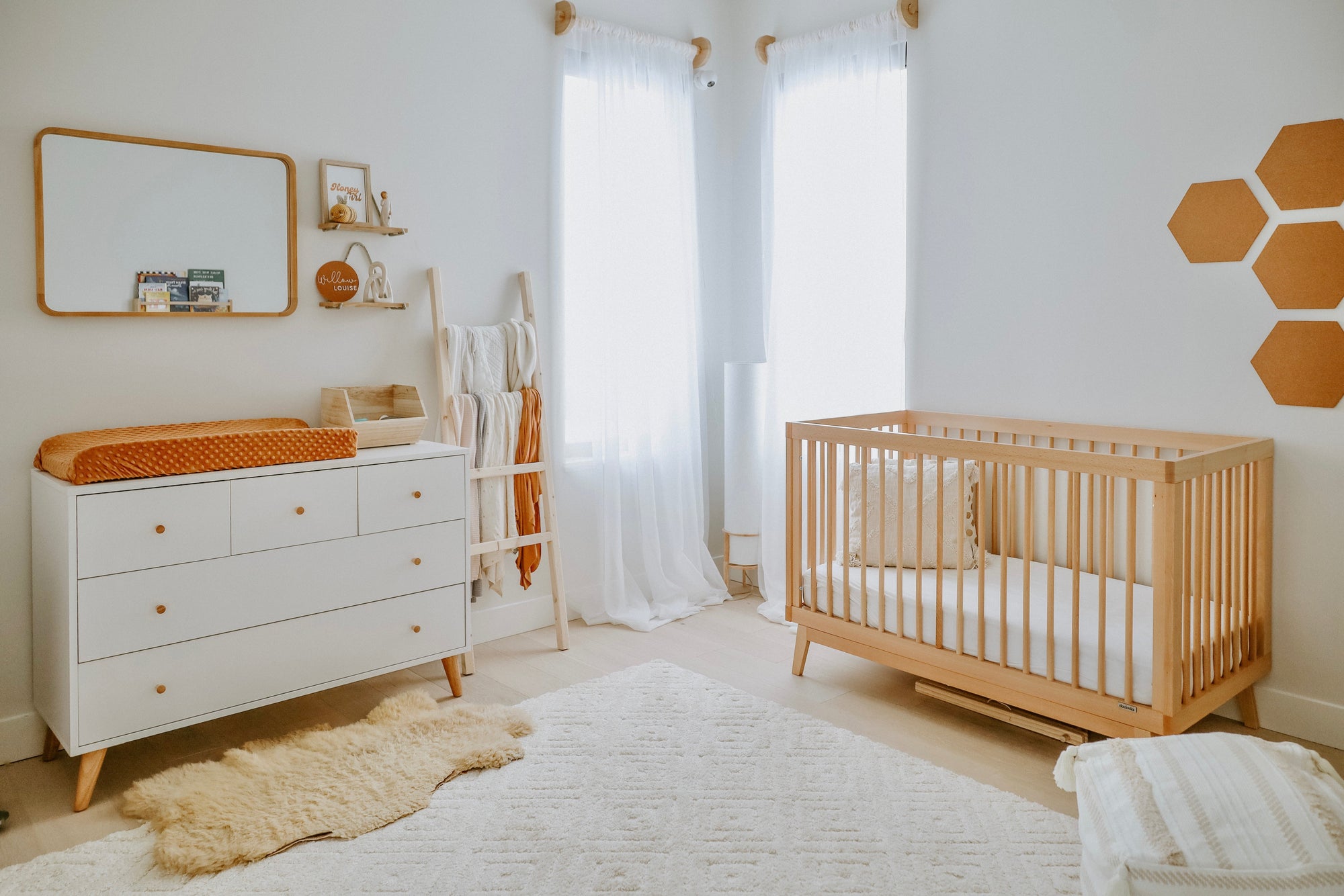 dadada Baby Austin 5-Drawer Nursery Dresser