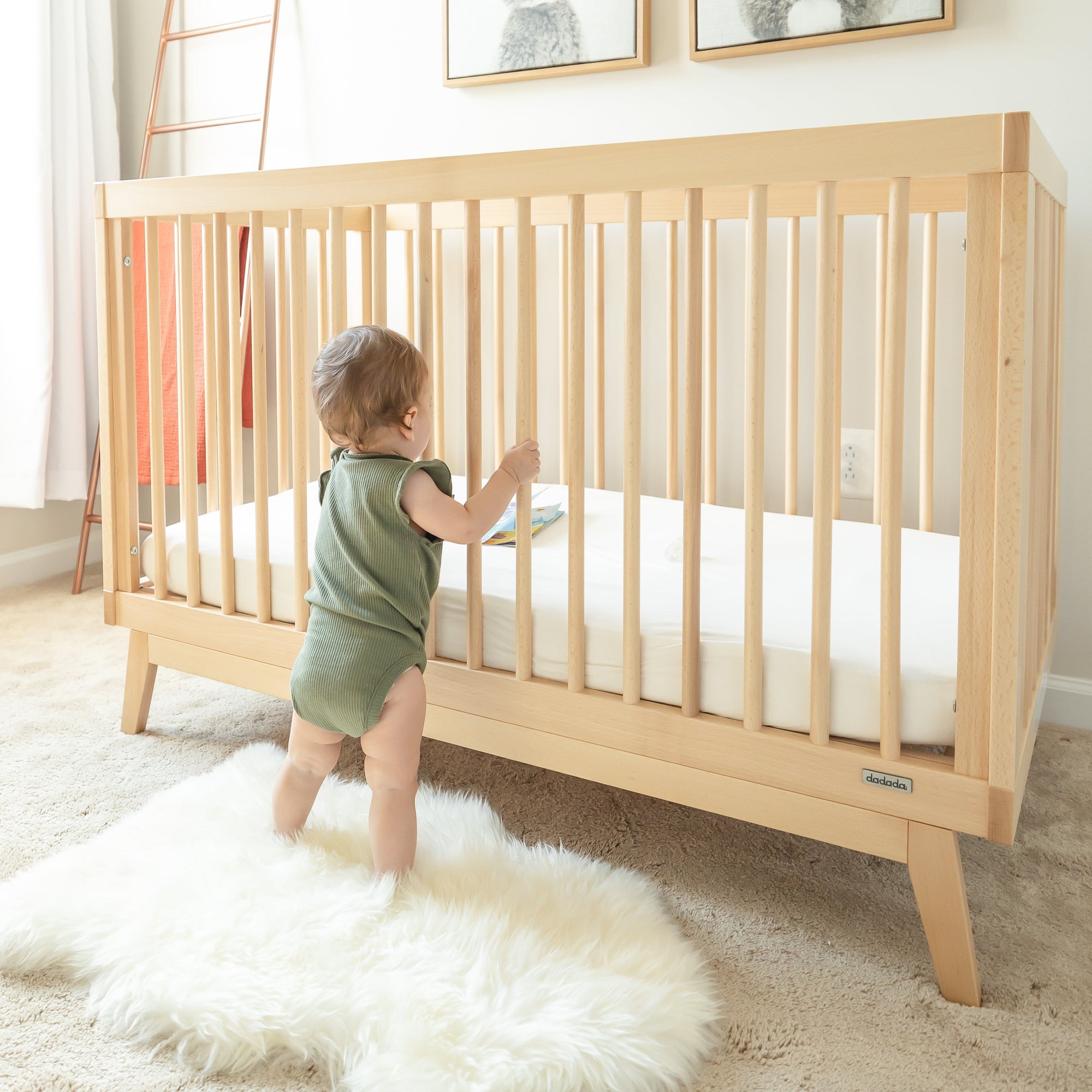 dadada Baby Soho 3-in-1 Convertible Crib