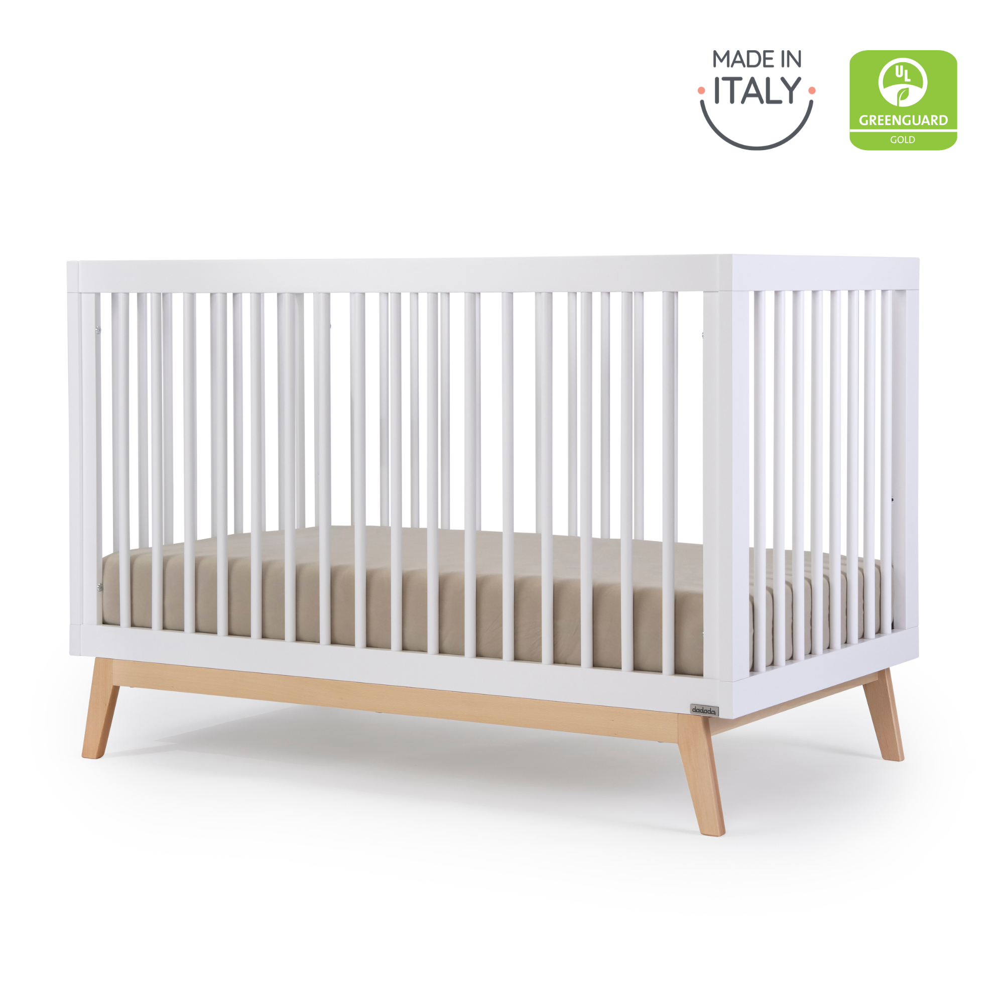 dadada Baby Soho 3-in-1 Convertible Crib