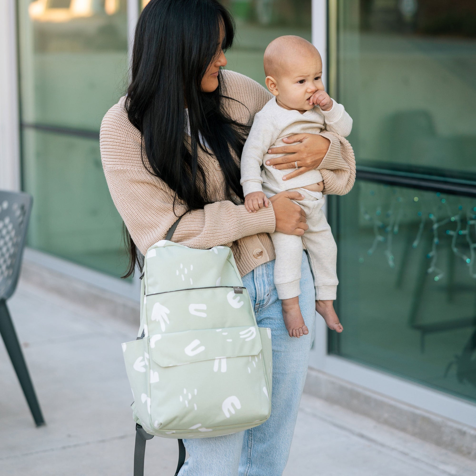 Red Rovr® Roo Backpack - Pear Doodle