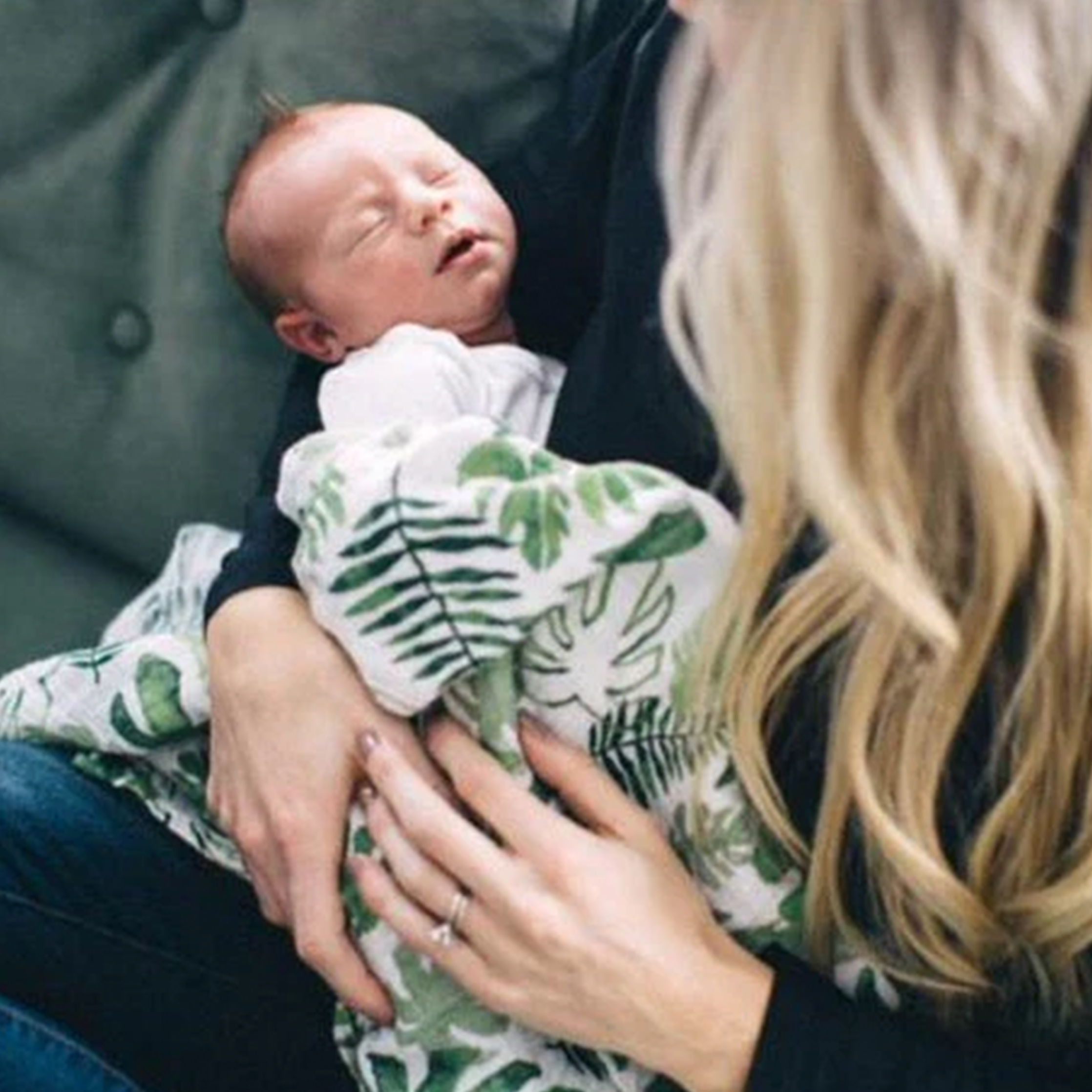 Leaf swaddle deals