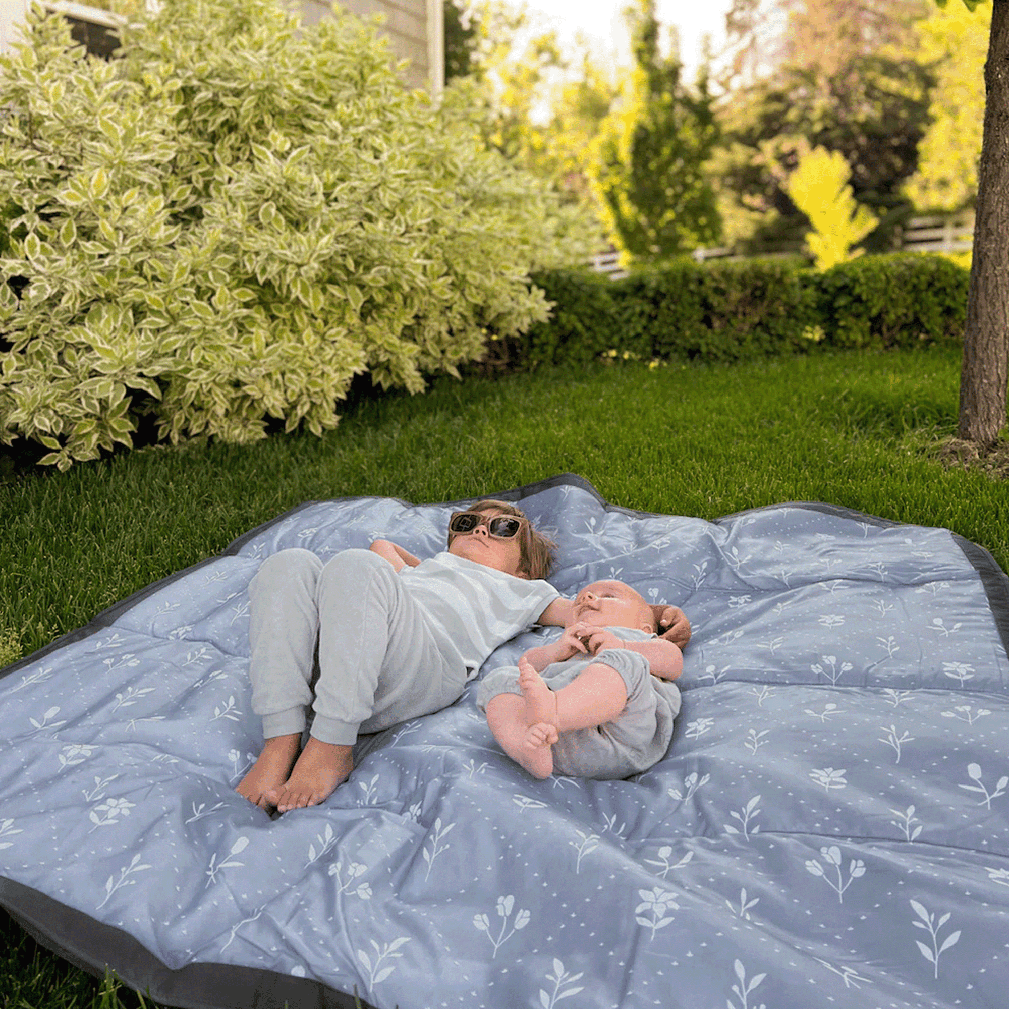 Outdoor Blanket - Blue Floral Patch