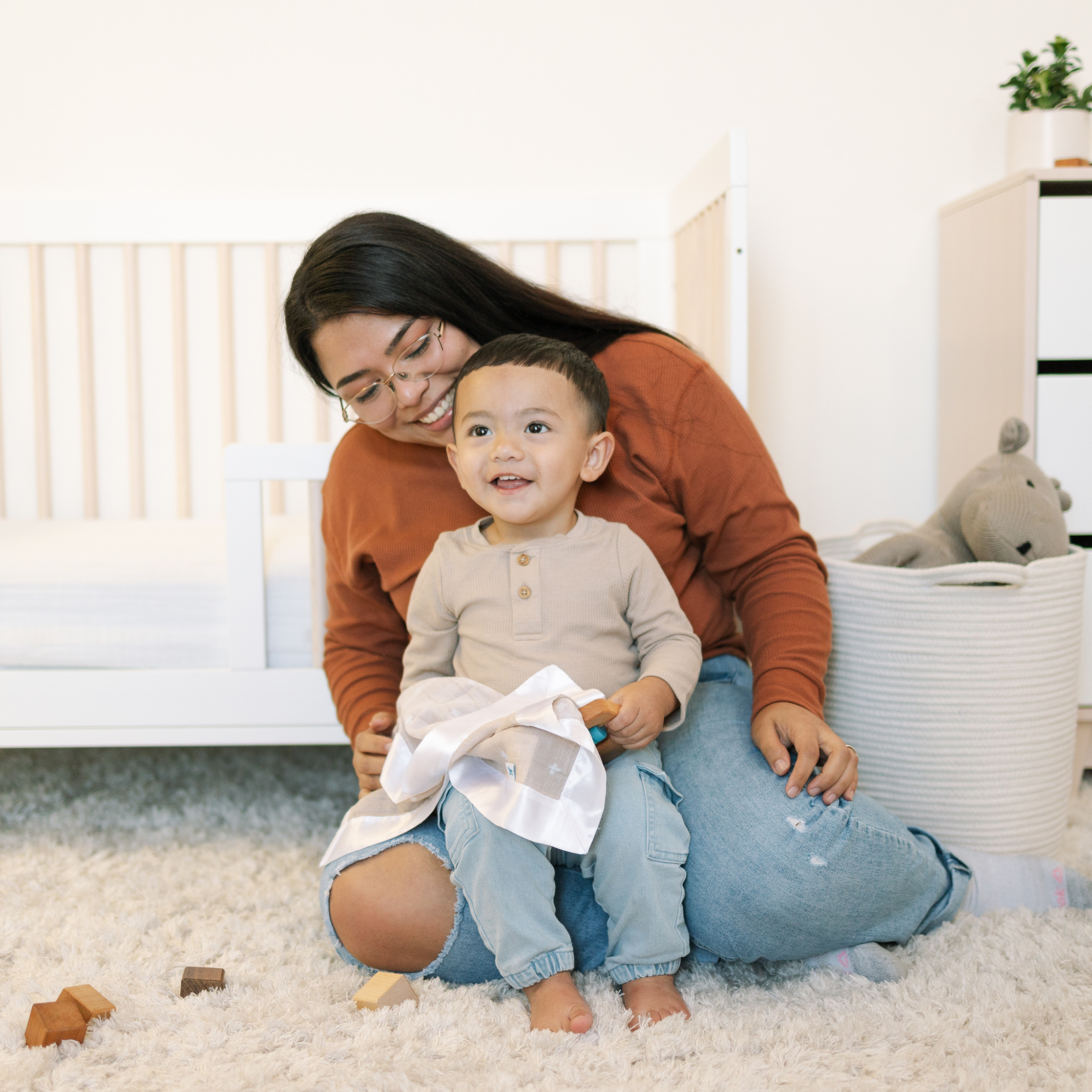 Little unicorn taupe 2024 cross crib sheet