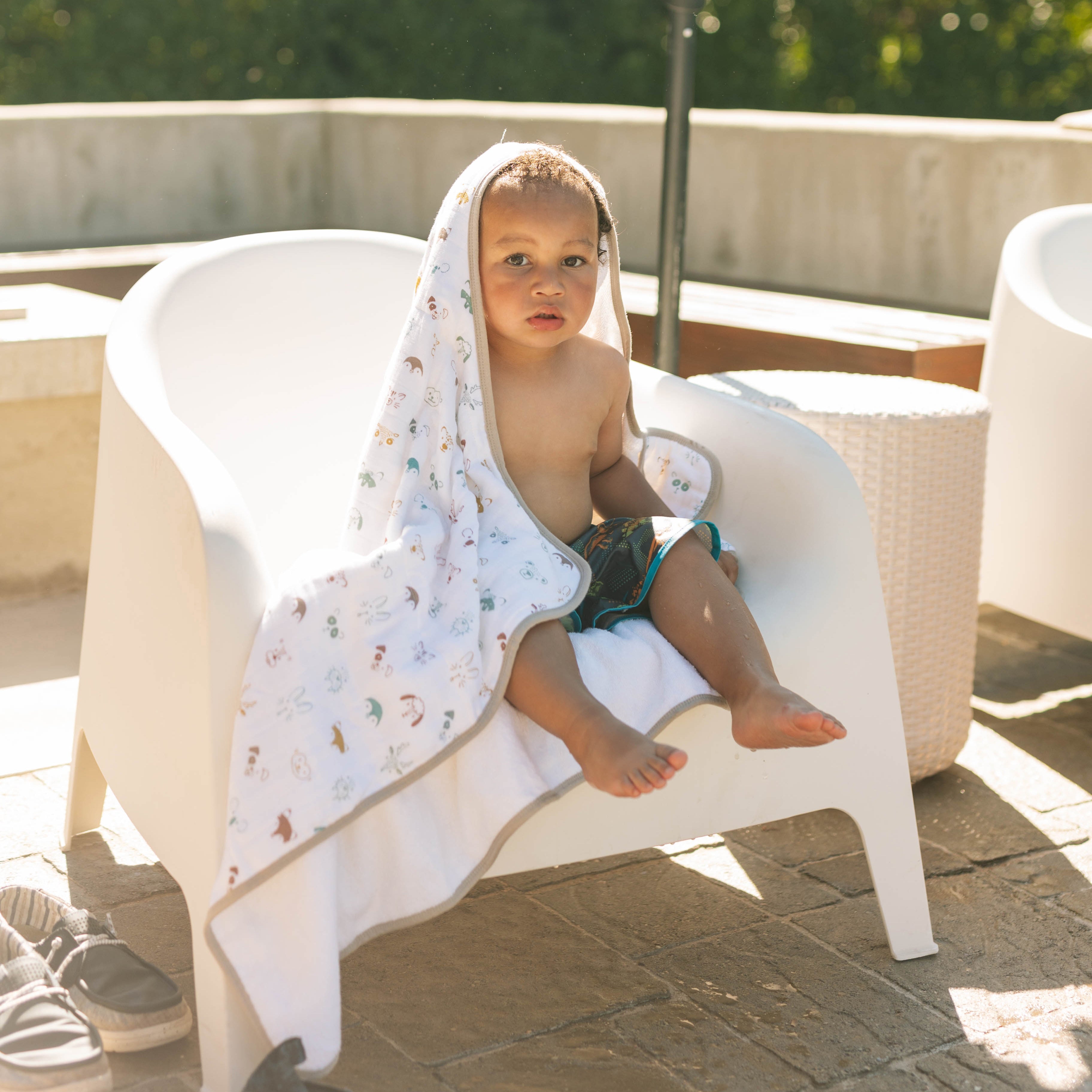 Toddler Hooded Towel - Animal Crowd