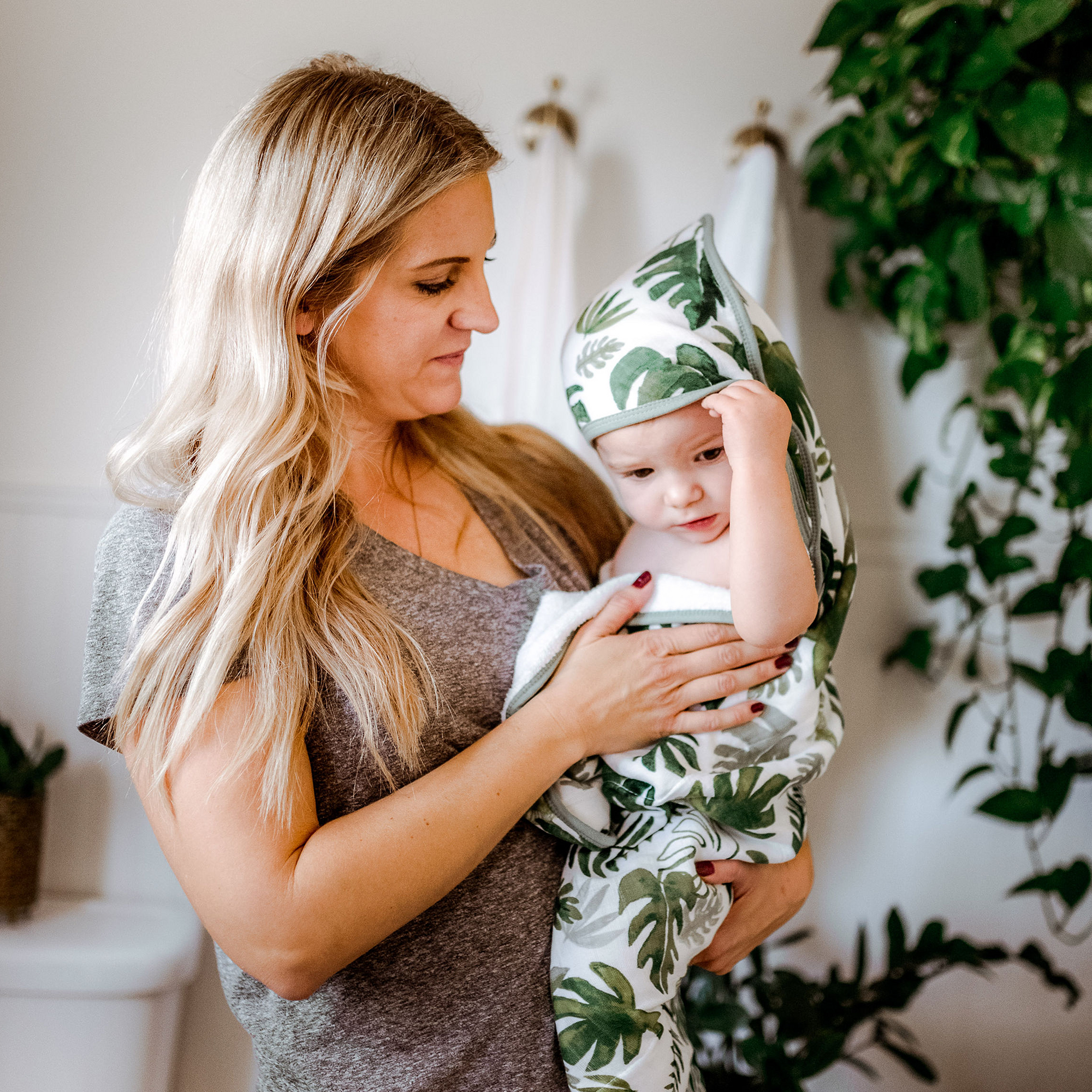 Infant Hooded Towel - Tropical Leaf