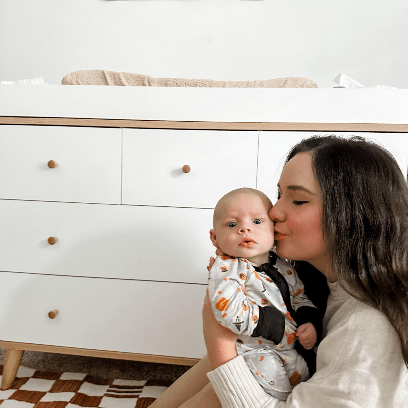 dadada Baby Austin 5-Drawer Nursery Dresser