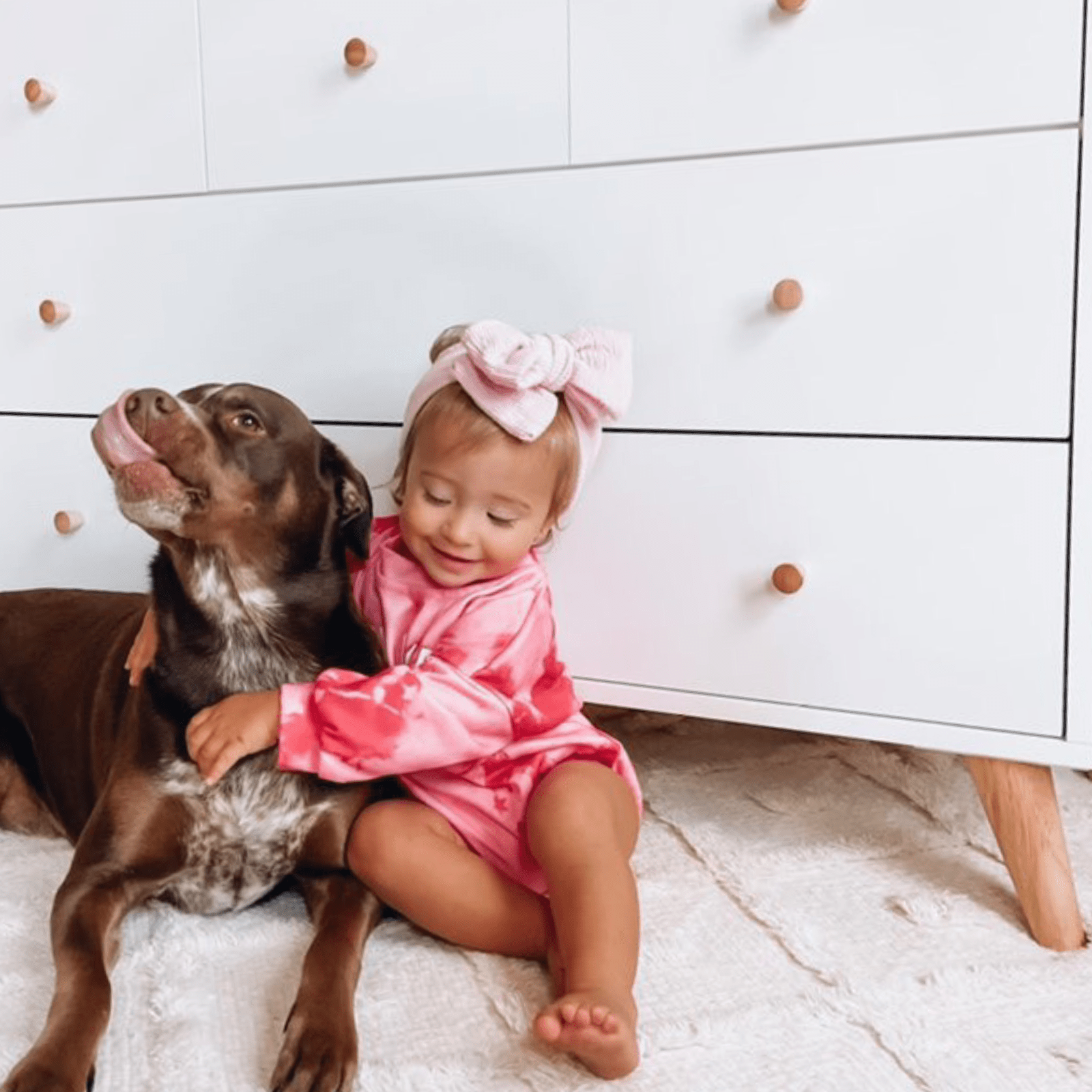 dadada Baby Austin 5-Drawer Nursery Dresser