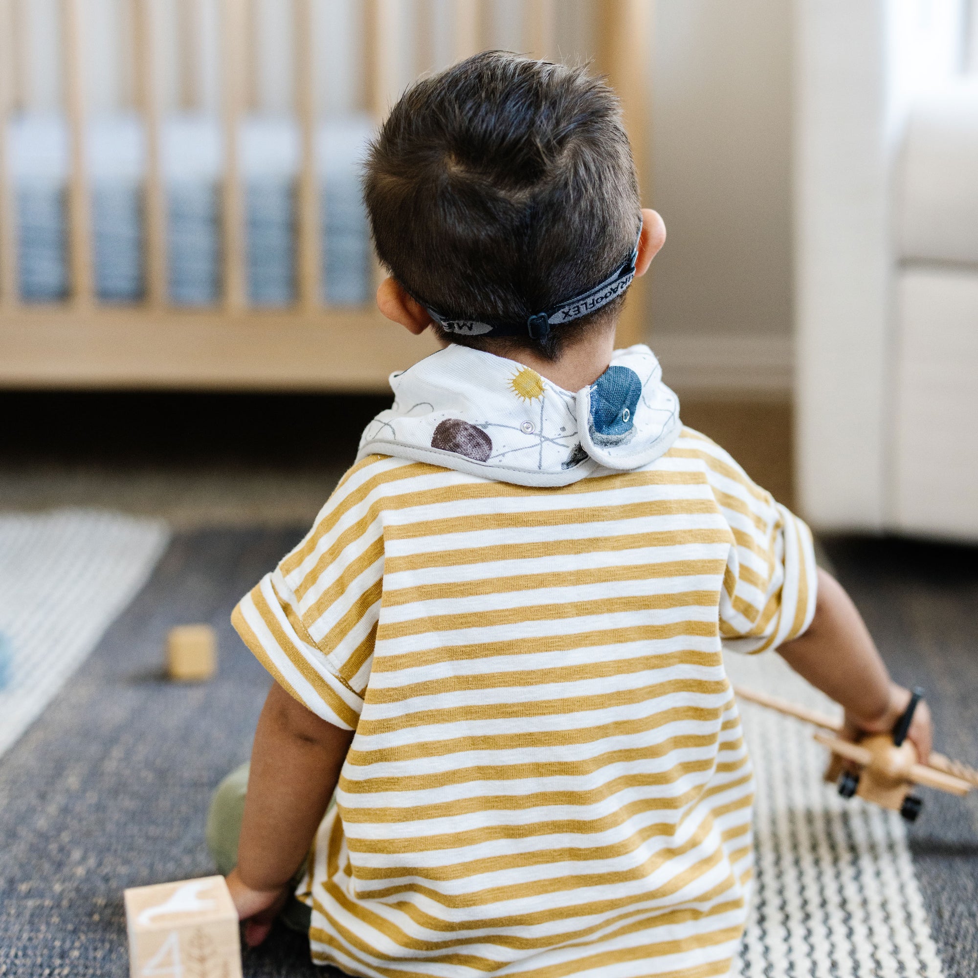 Cotton Muslin + Fleece Bandana Bib 4 Pack - Planetary