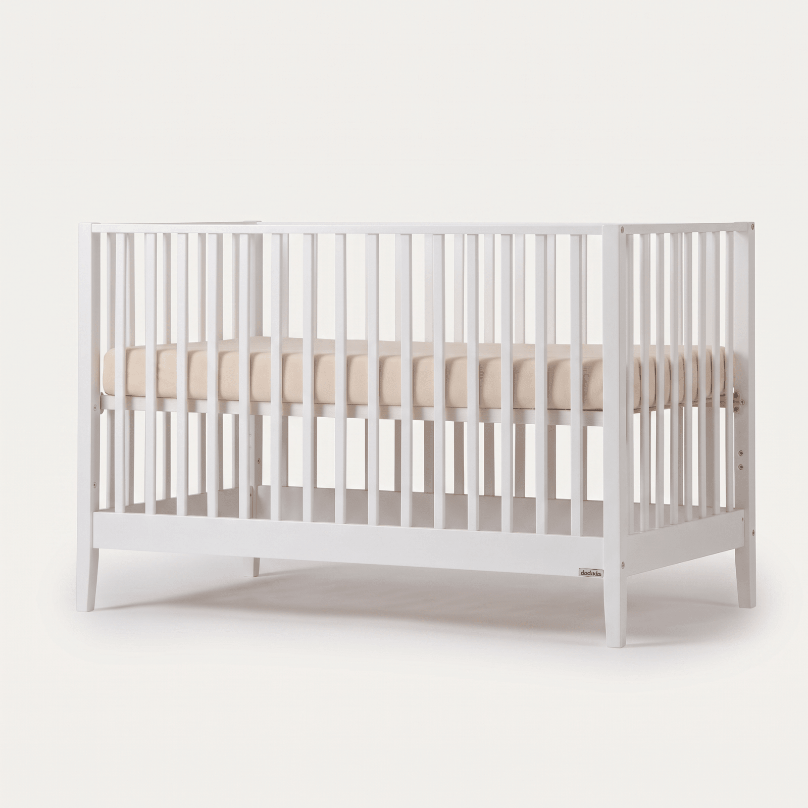 dadada Baby LaLa 3-in-1 Convertible Crib