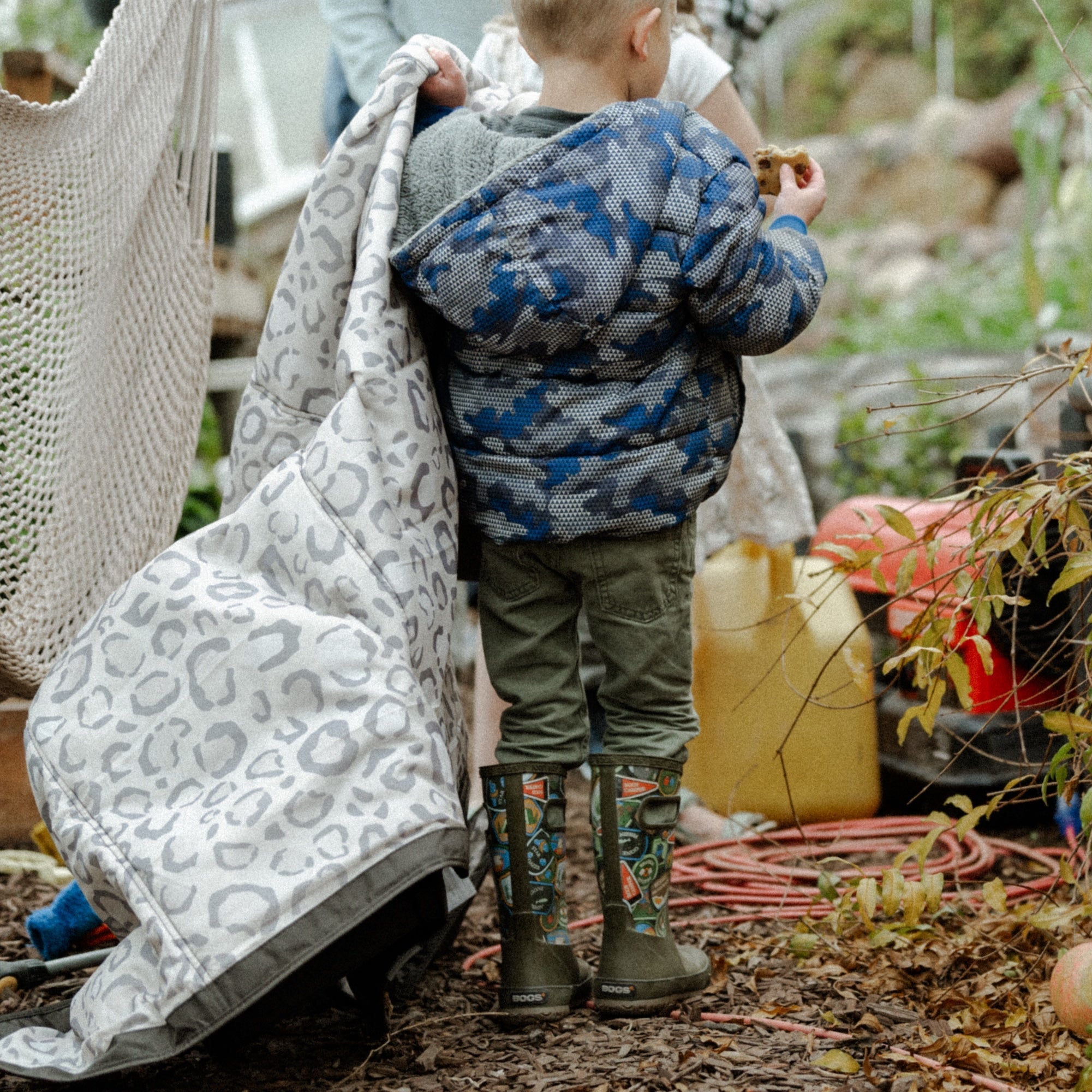 その他 EQUESTRIAN PICNIC BLANKET PICNIC BLANKET Garden Oasis Blue – Lesley Evers