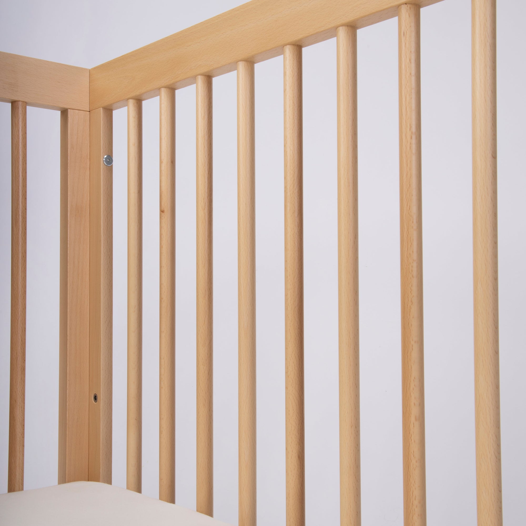 dadada Baby Soho 3-in-1 Convertible Crib