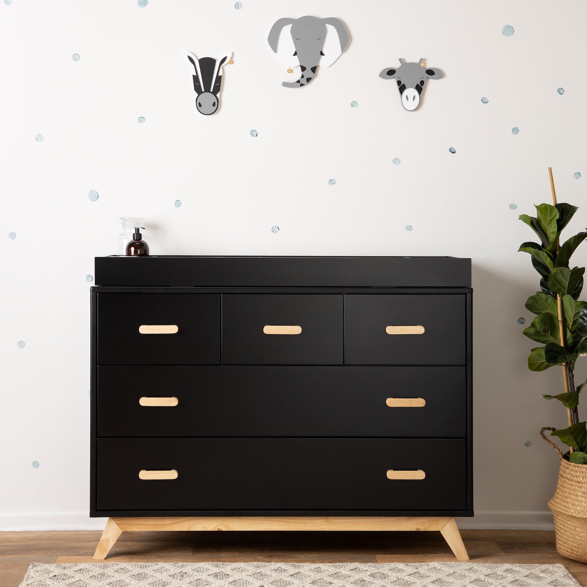 dadada Baby Soho 5-Drawer Nursery Dresser