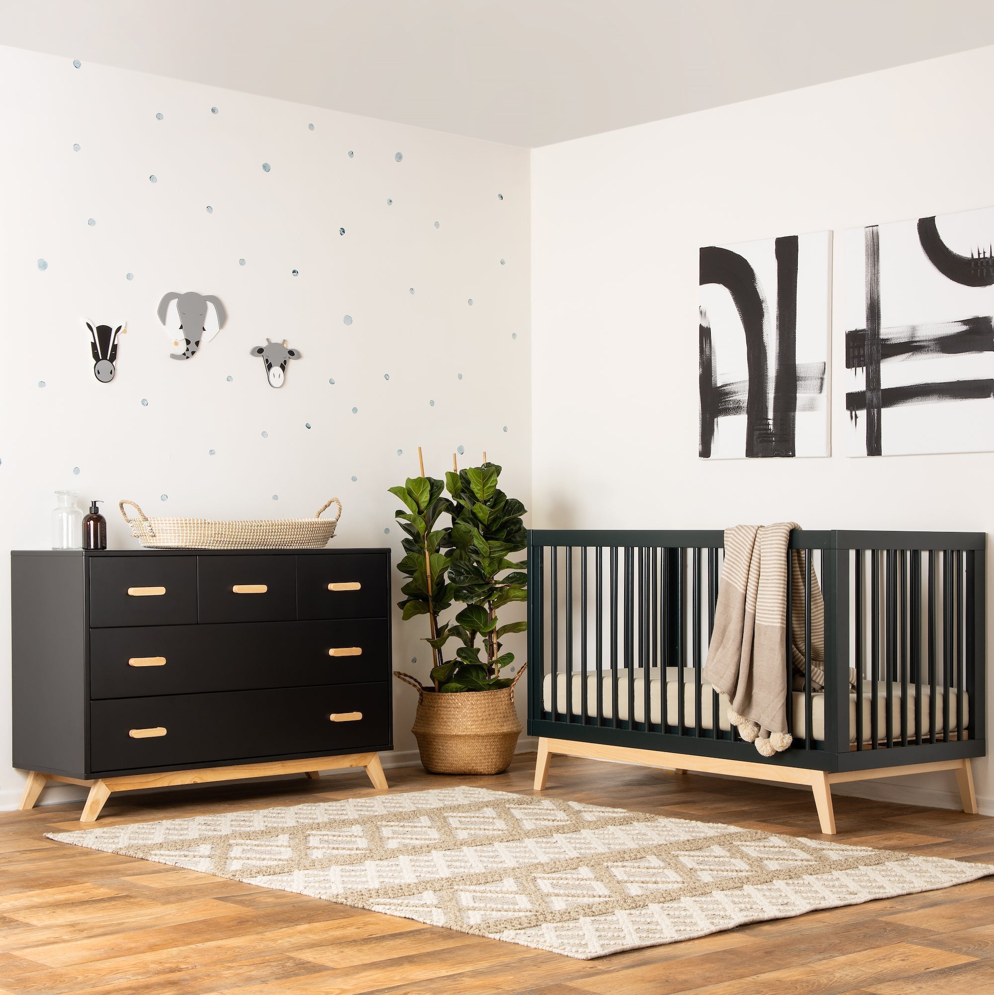 dadada Baby Soho 5-Drawer Nursery Dresser