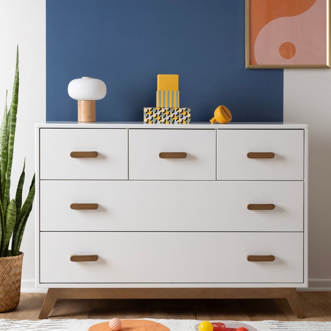 5 drawer dresser white Agnes Curved Edge Dresser, Off with Oak Top Featuring a design that allows for quick and easy assembly by anyone Garvee 5 Drawer Dresser for
