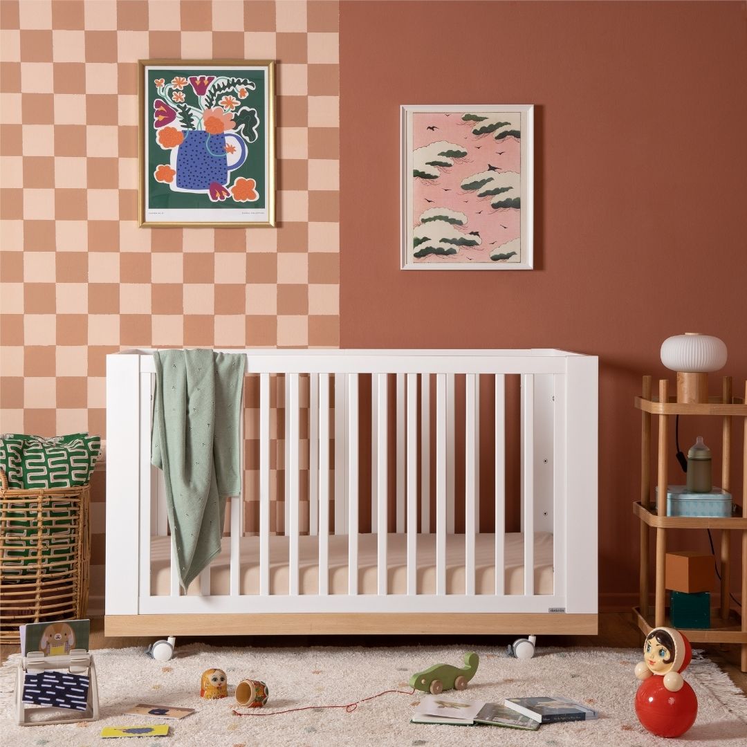 dadada Baby Spirit 8-in-1 Convertible Crib